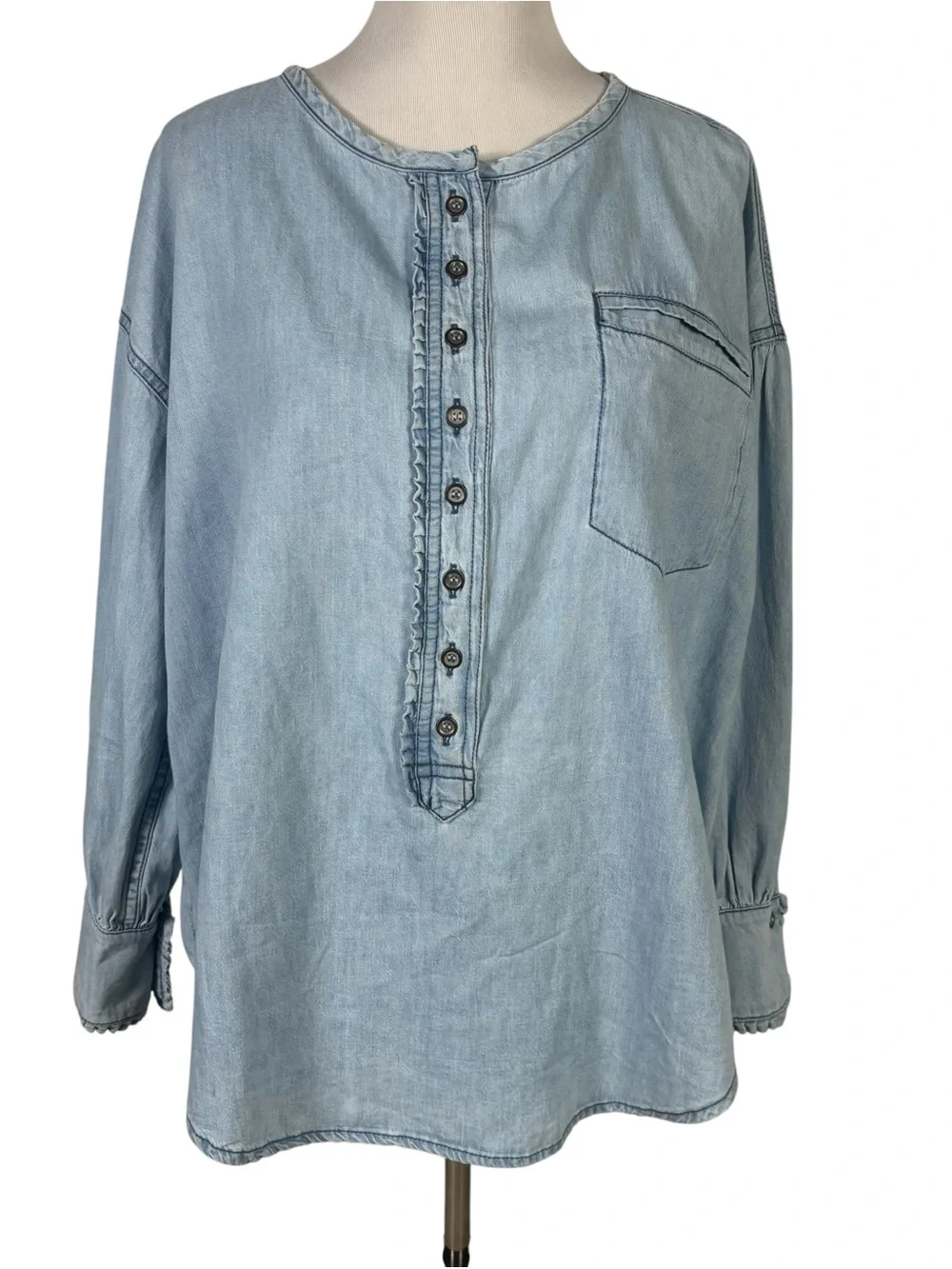 Free People Denim Dreaming Pullover Oversized Chambray Top Coastal Boho Blouse S